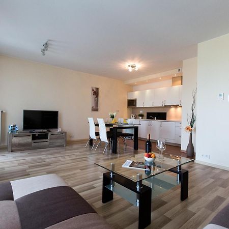 Pcd Aparthotel Ochota Warszawa Exteriör bild