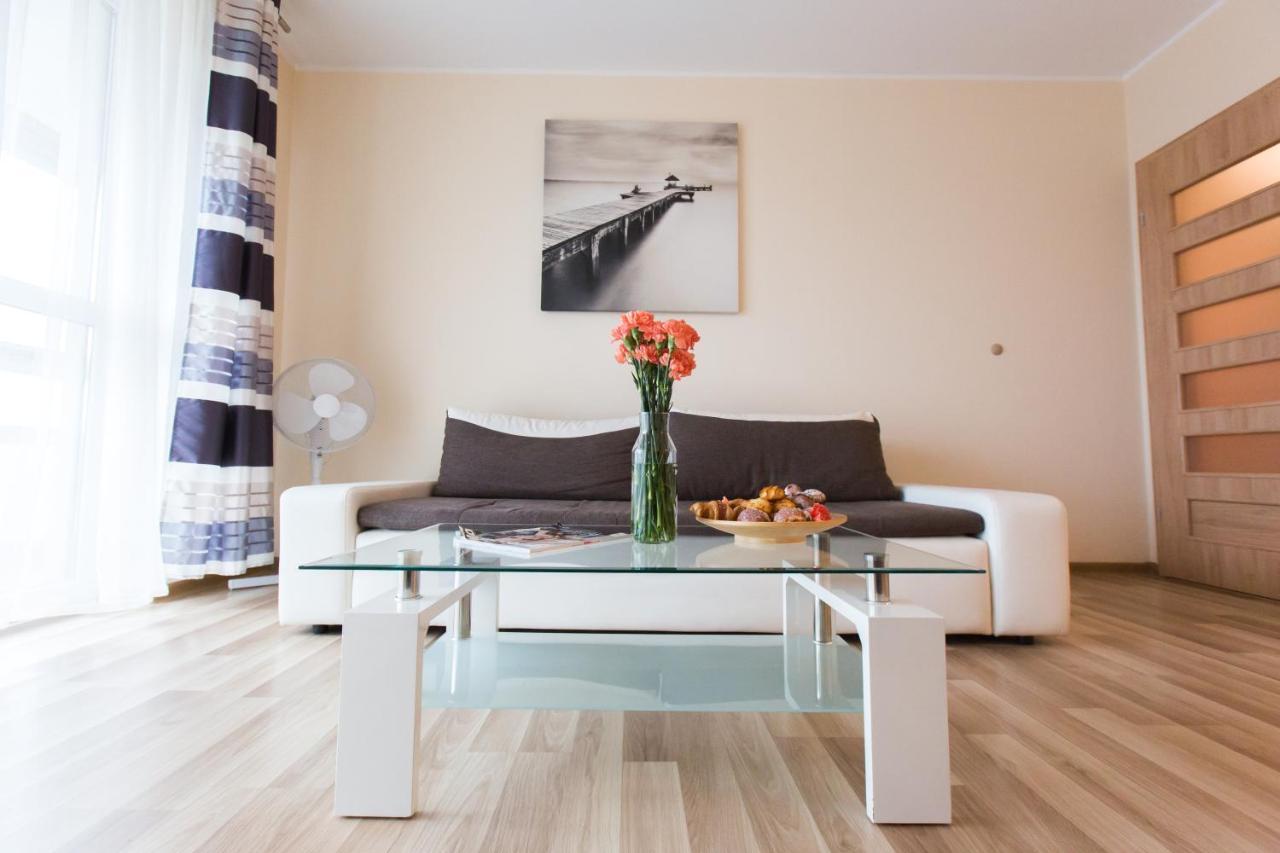 Pcd Aparthotel Ochota Warszawa Exteriör bild