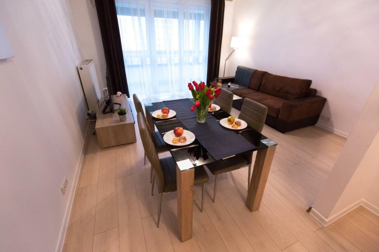 Pcd Aparthotel Ochota Warszawa Exteriör bild