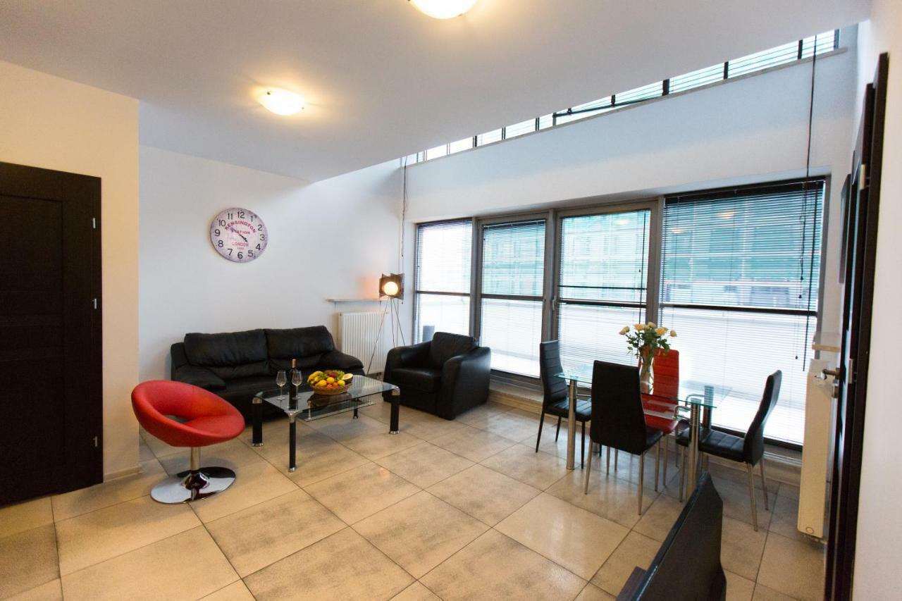 Pcd Aparthotel Ochota Warszawa Exteriör bild