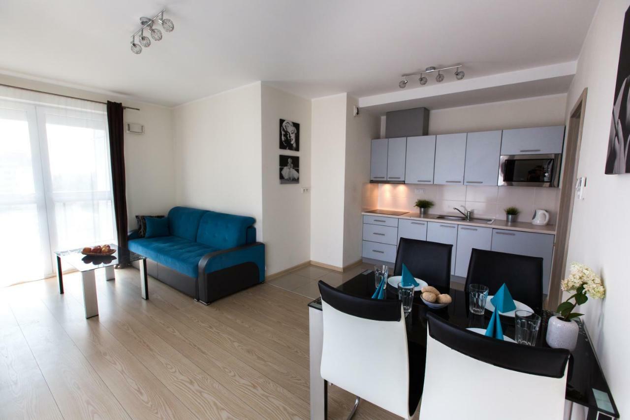 Pcd Aparthotel Ochota Warszawa Exteriör bild